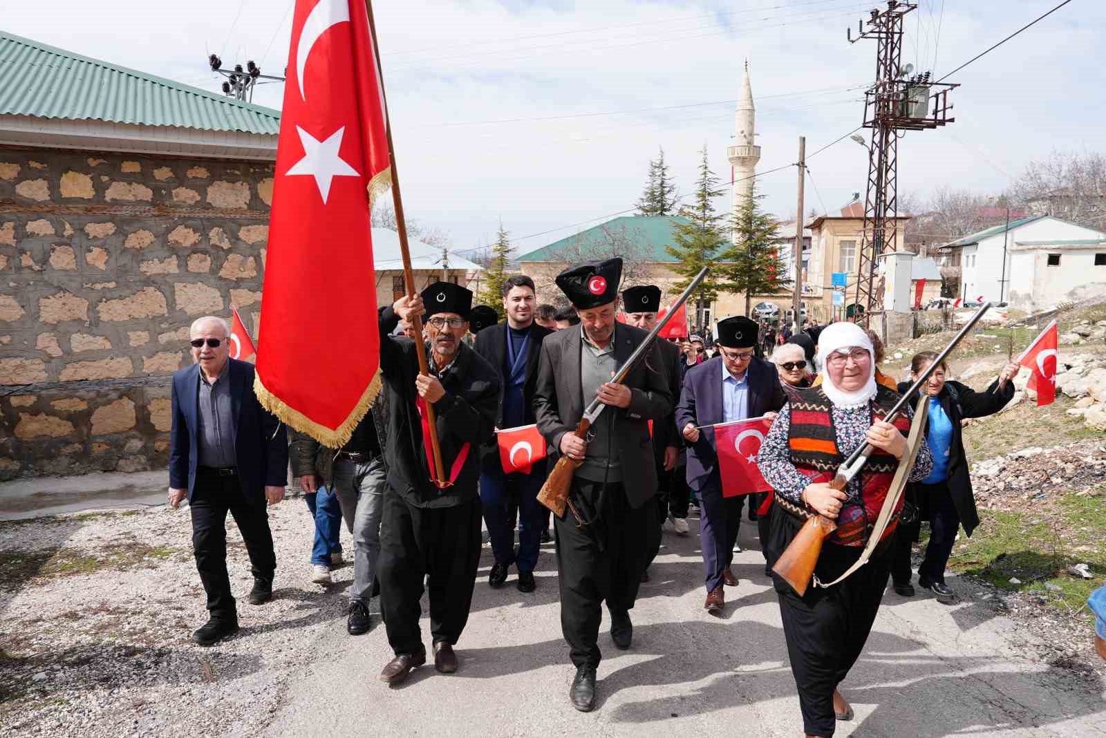 Torosların zirvesinde 106 yıl sonra milli mücadele ruhuyla yürüdüler
