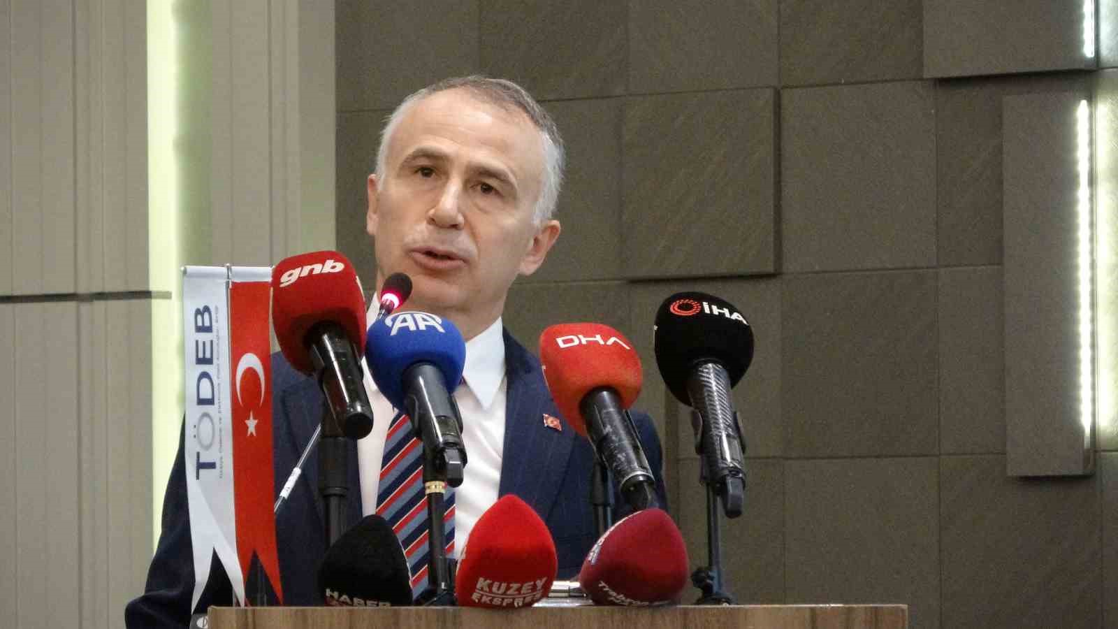Trabzon Cumhuriyet Başsavcısı Sedat Çelik: "Suç türleri dijitalleşmeyle karmaşıklaşıyor"

