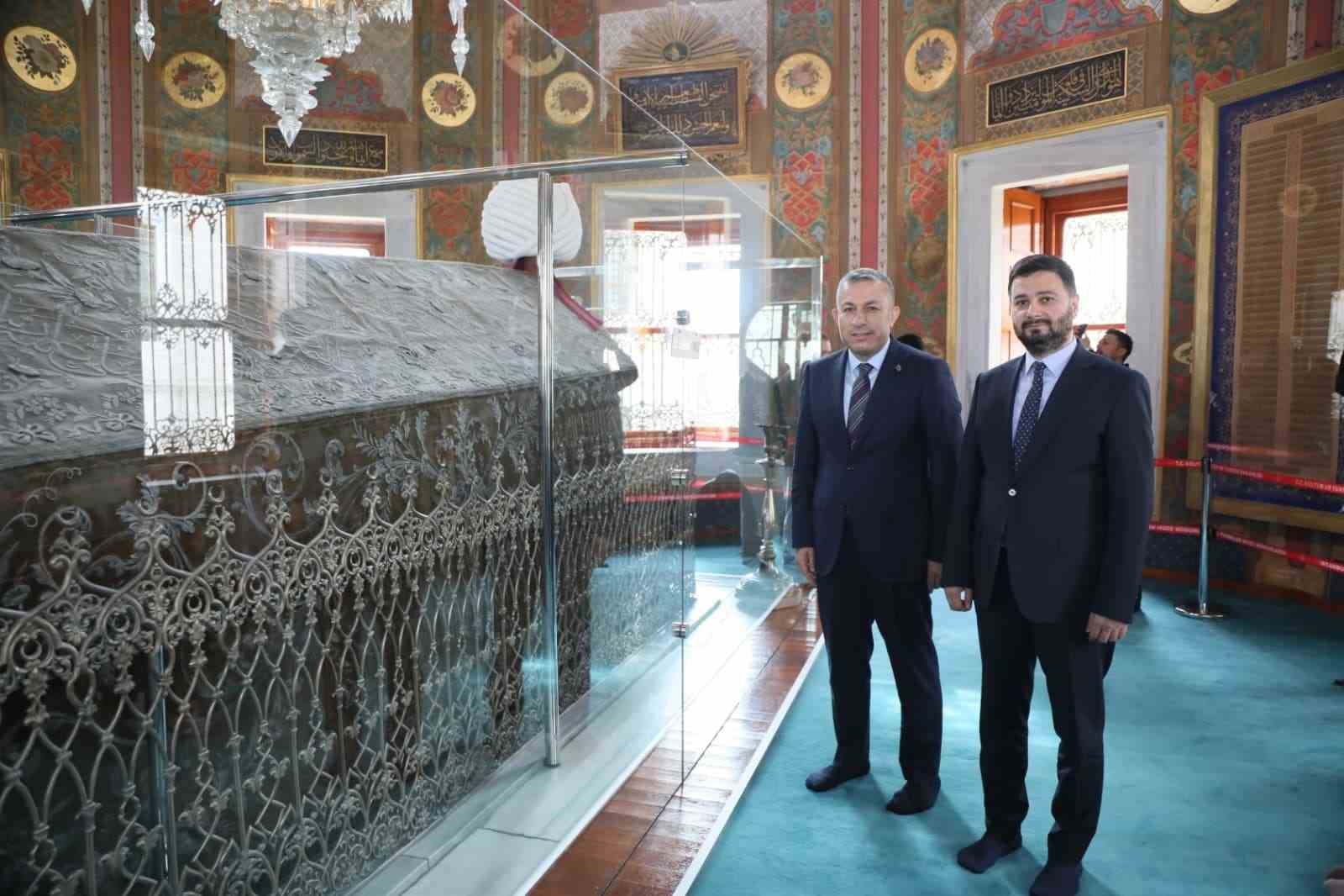 Trabzon Valisi Tahir Şahin’den Kağıthane’ye ziyaret
