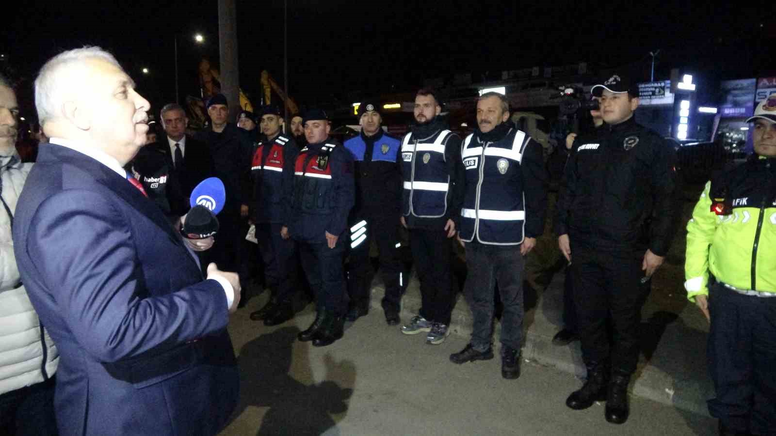 Trabzon Valisi Yıldırım: "2026 yılının 2025 yılından daha iyi geçmesini temenni ediyorum"
