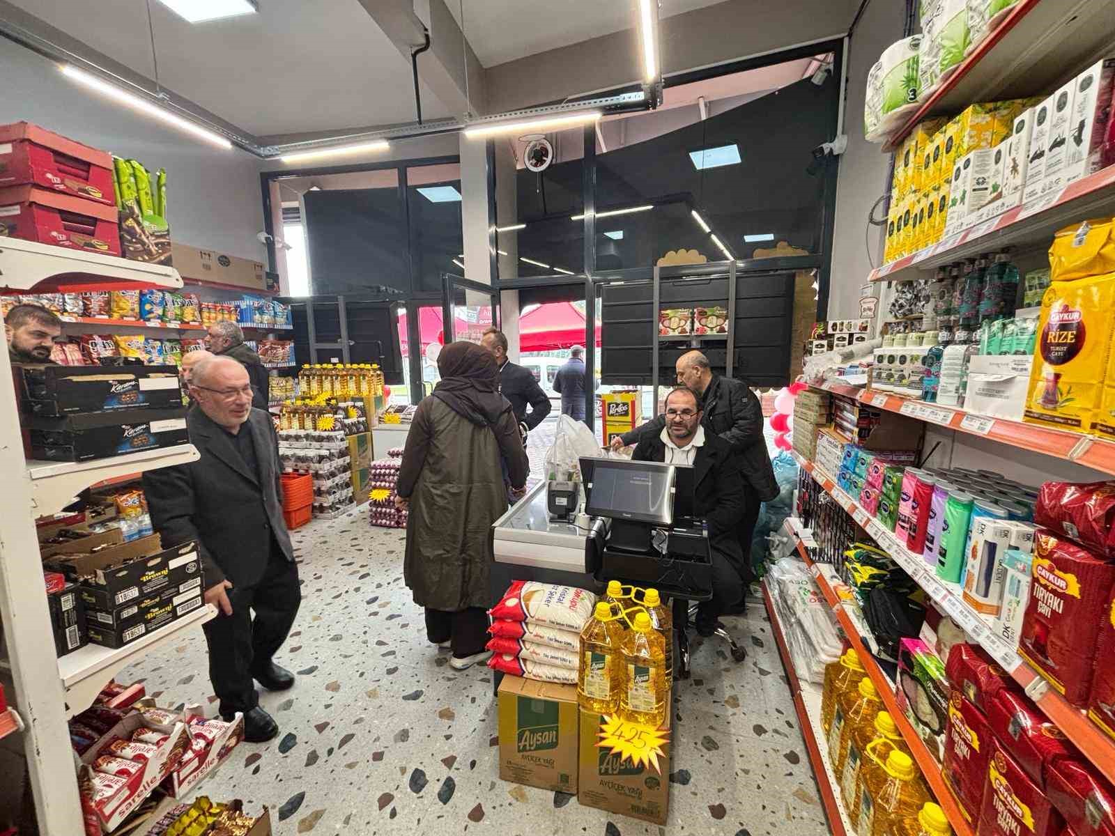 Trabzon’da ’Boykot Market’ açan diş hekimi farklı bir girişime imza attı
