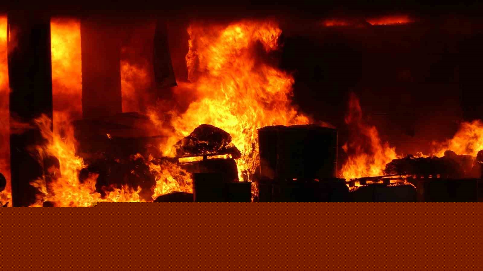 Trabzon’da fındık fabrikasında yangın
