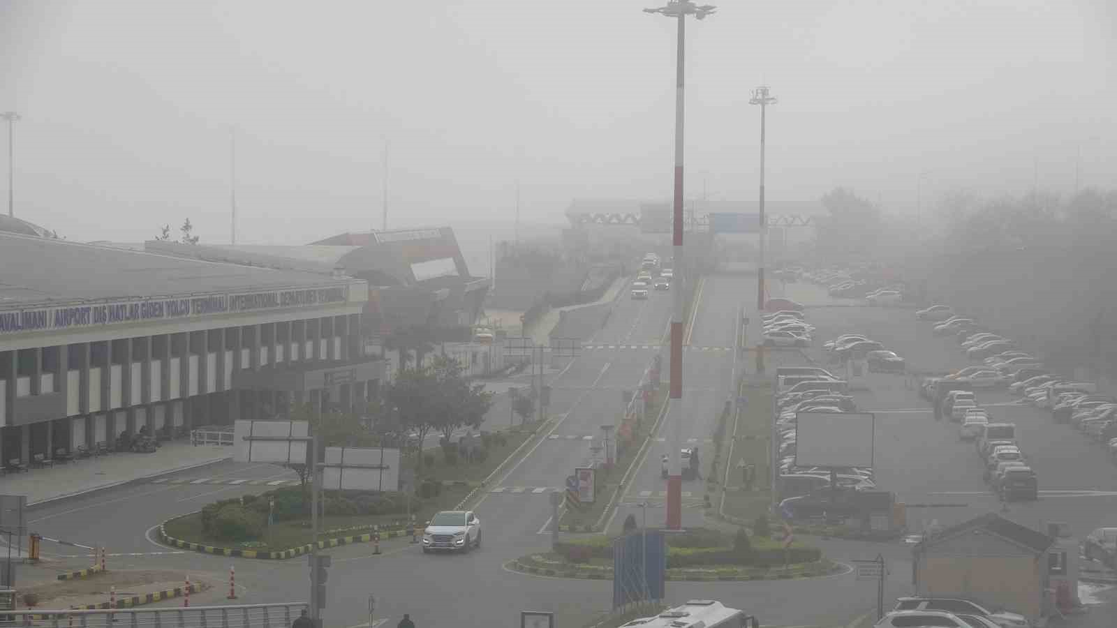 Trabzon’da hava ulaşımına sis engeli
