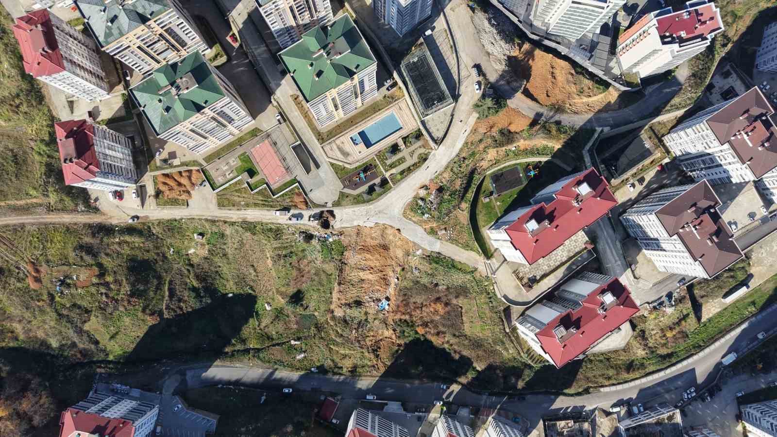 Trabzon’da kaçak hafriyat sahasında heyelan alarmı
