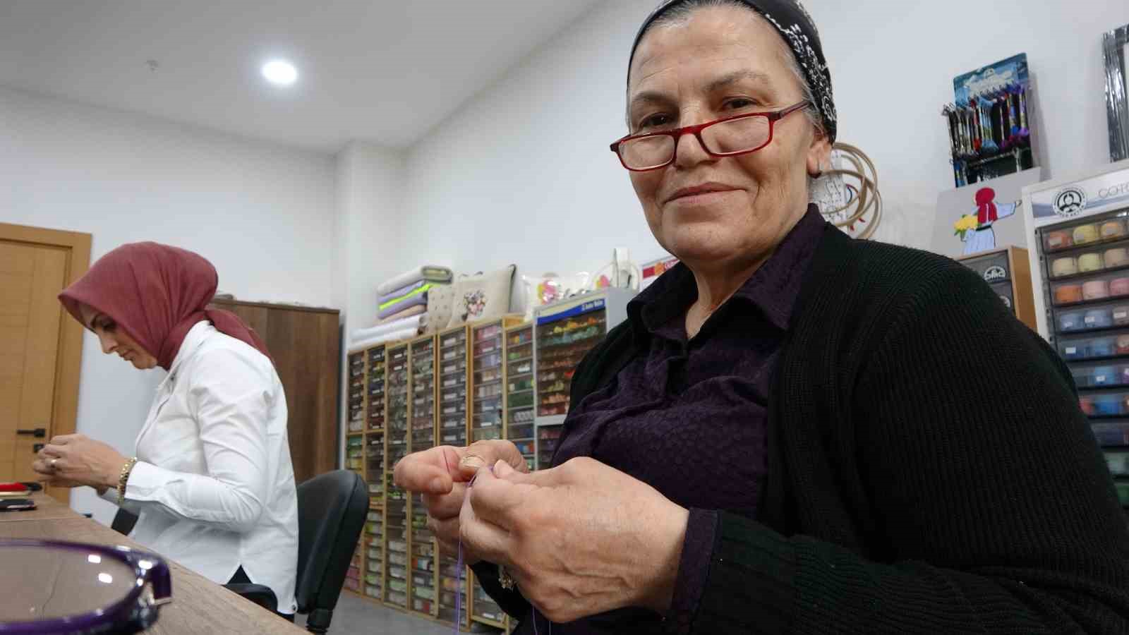 Trabzon’da kadın emeği üretime dönüşüyor: Yerel sanatlar dünyaya açılıyor
