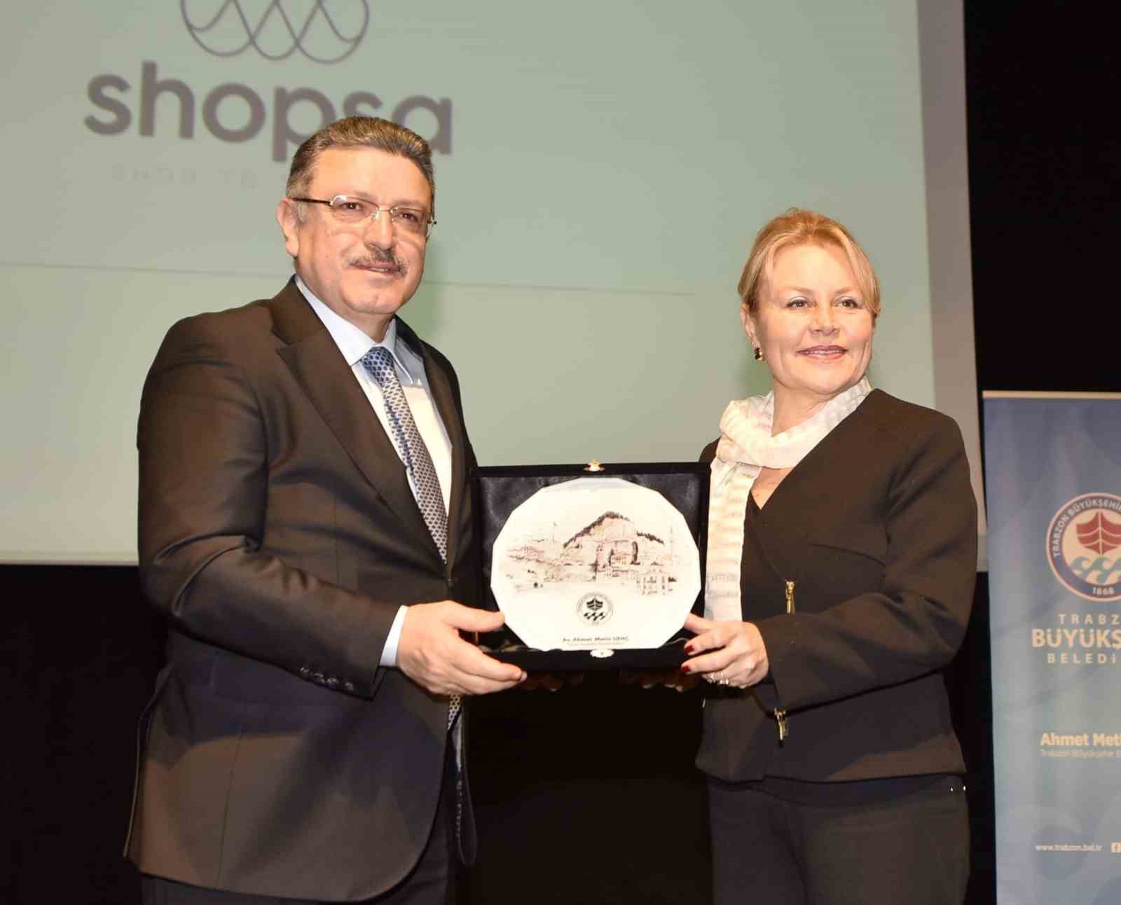 Trabzon’da kadın girişimcilere dijital pazarlama ve e-ticaret eğitimi verildi
