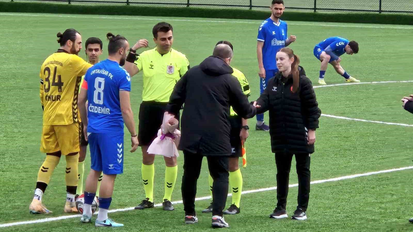 Trabzon’da kadın hakemlere 8 Mart jesti
