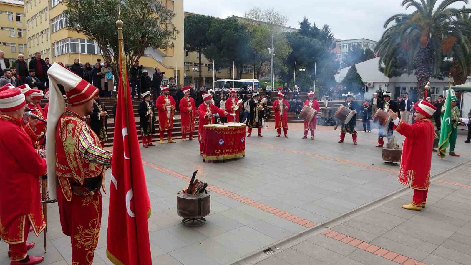 Trabzon’da "Kardeşlik Ateşi" Nevruz coşkusuyla yandı
