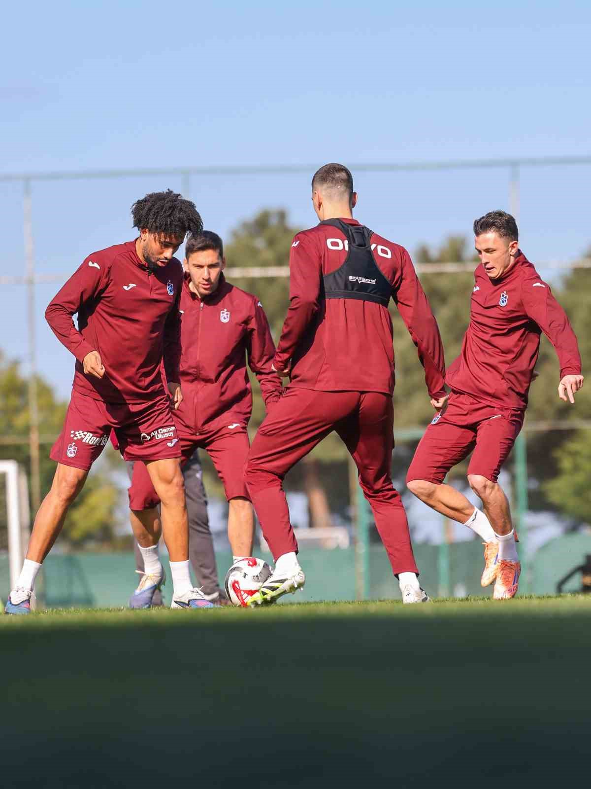 Trabzonspor, Çaykur Rizespor maçı hazırlıklarına başladı
