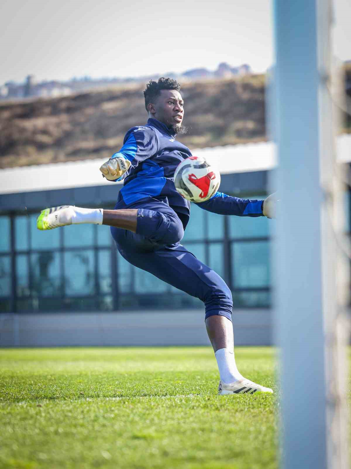 Trabzonspor, Fatih Karagümrük maçı hazırlıklarını sürdürdü
