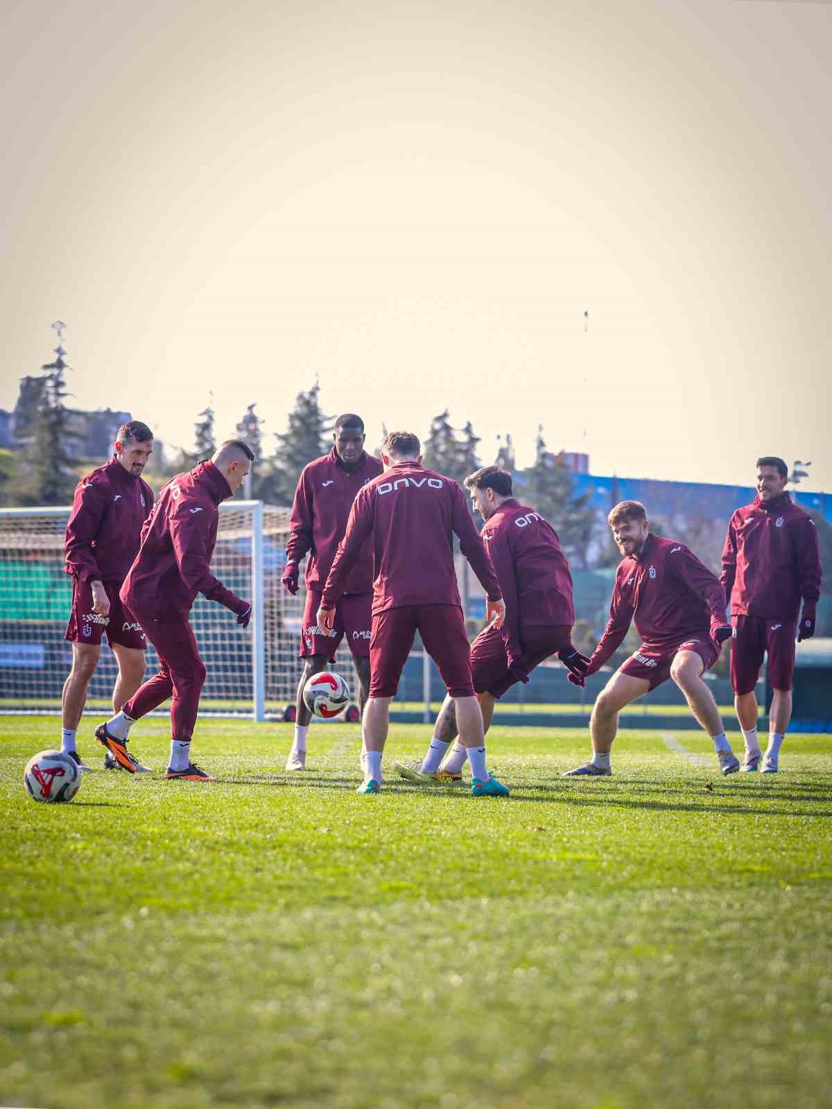 Trabzonspor, Fatih Karagümrük maçı hazırlıklarını sürdürdü
