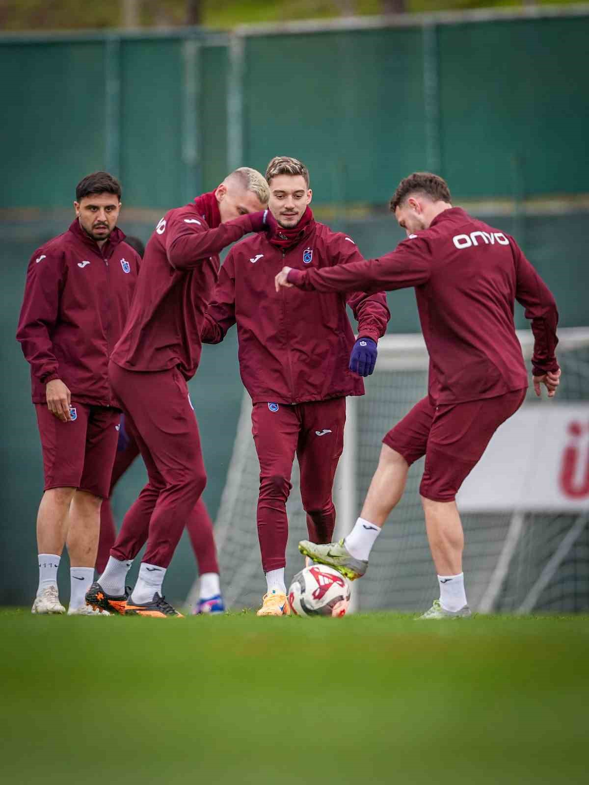 Trabzonspor, Göztepe maçı hazırlıklarına başladı
