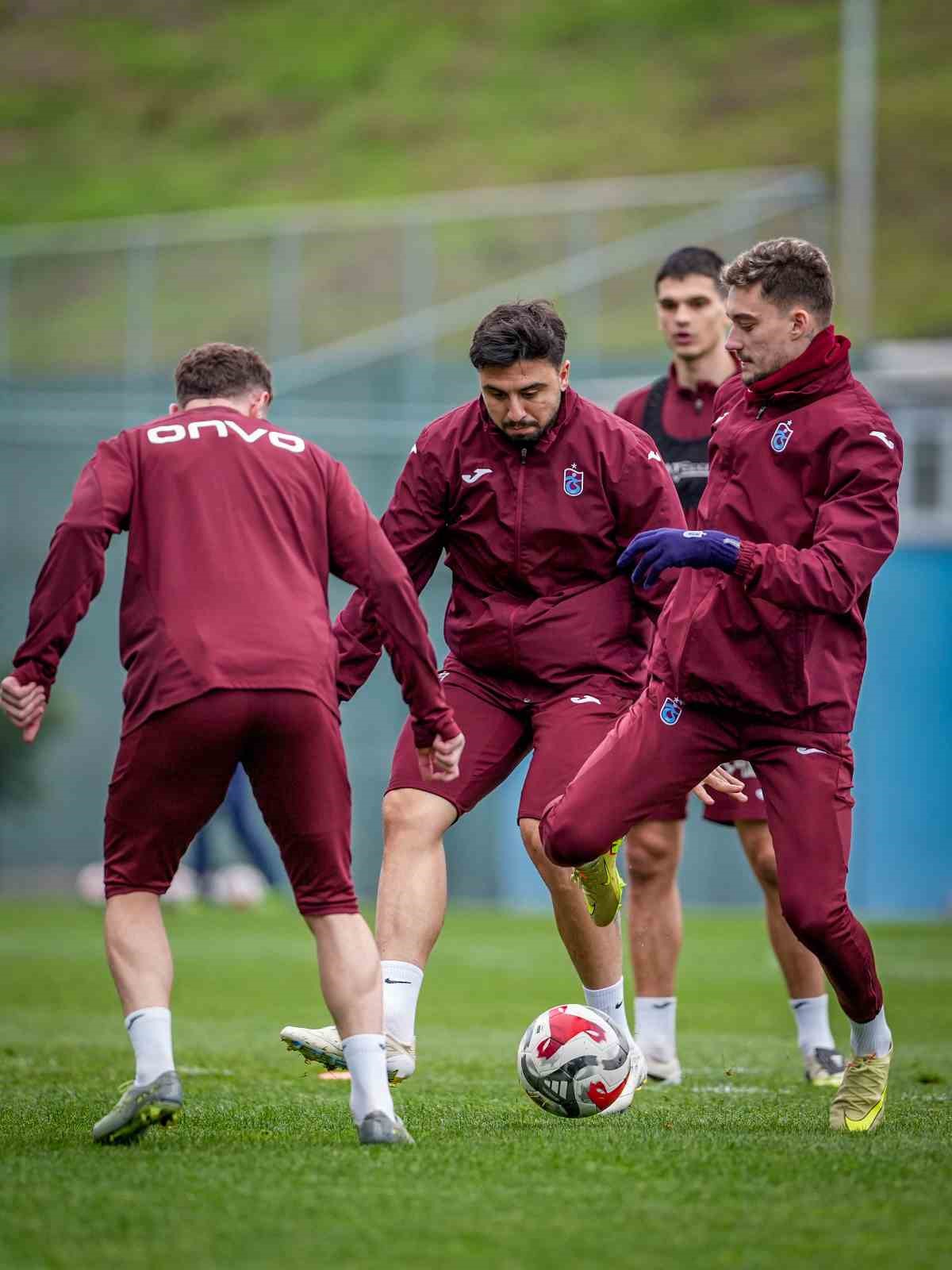 Trabzonspor, Göztepe maçı hazırlıklarını sürdürdü

