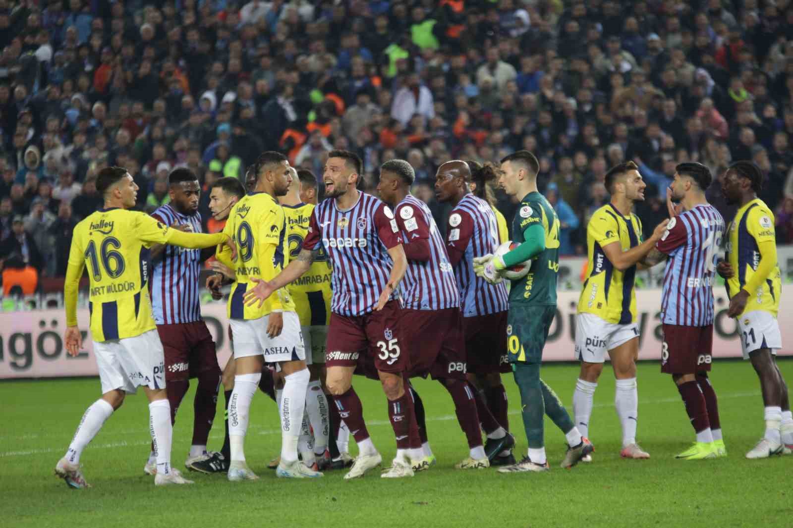 Trabzonspor ile Fenerbahçe 139. randevuda
Trabzonspor ile Fenerbahçe 139. randevuda