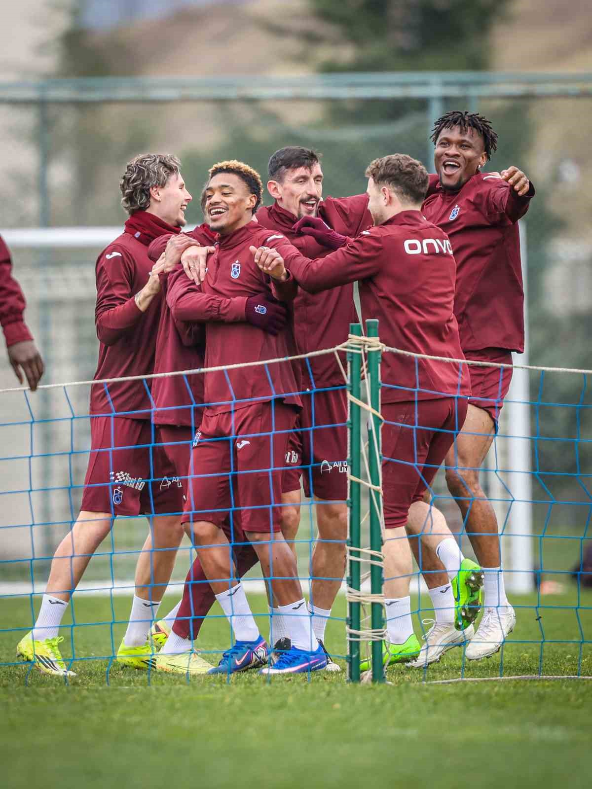 Trabzonspor, İstanbul’a gitti
