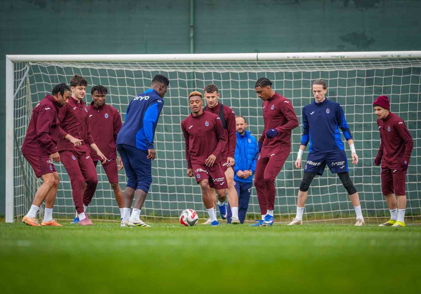 Trabzonspor, Samsunspor maçının hazırlıklarını tamamladı
