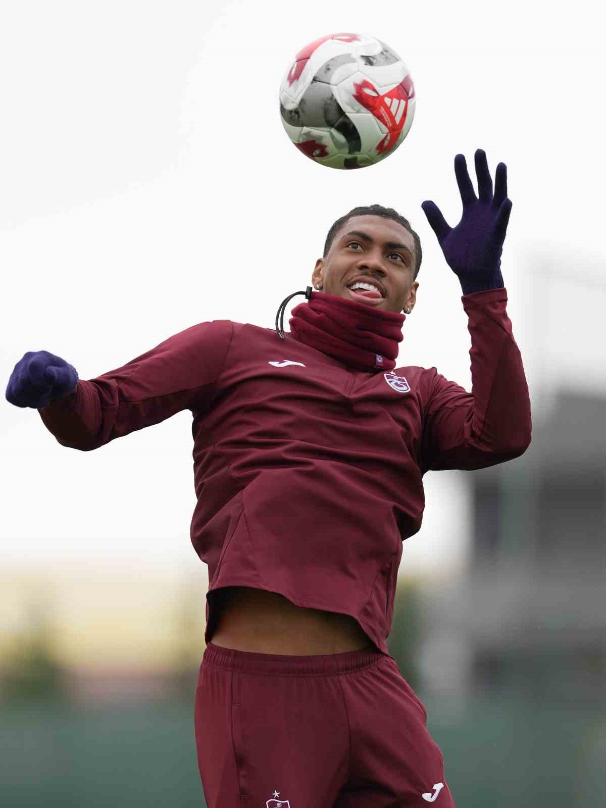 Trabzonspor, Süper Lig’in ’kafa golü’ rekortmeni oldu
