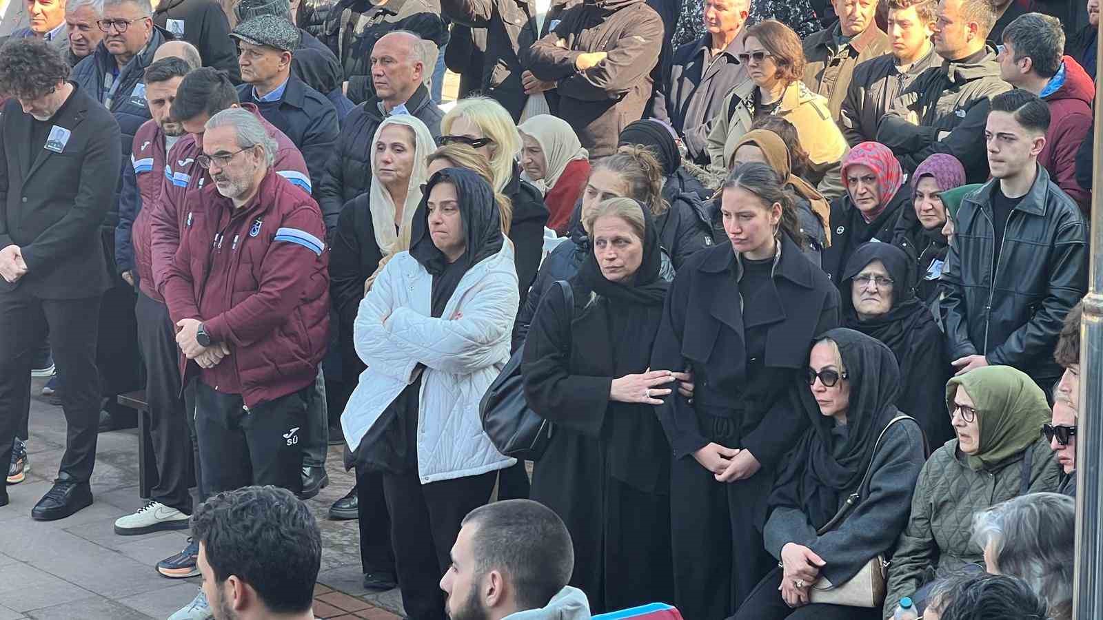 Trabzonspor’da, Orhan Kaynak için tören düzenlendi
