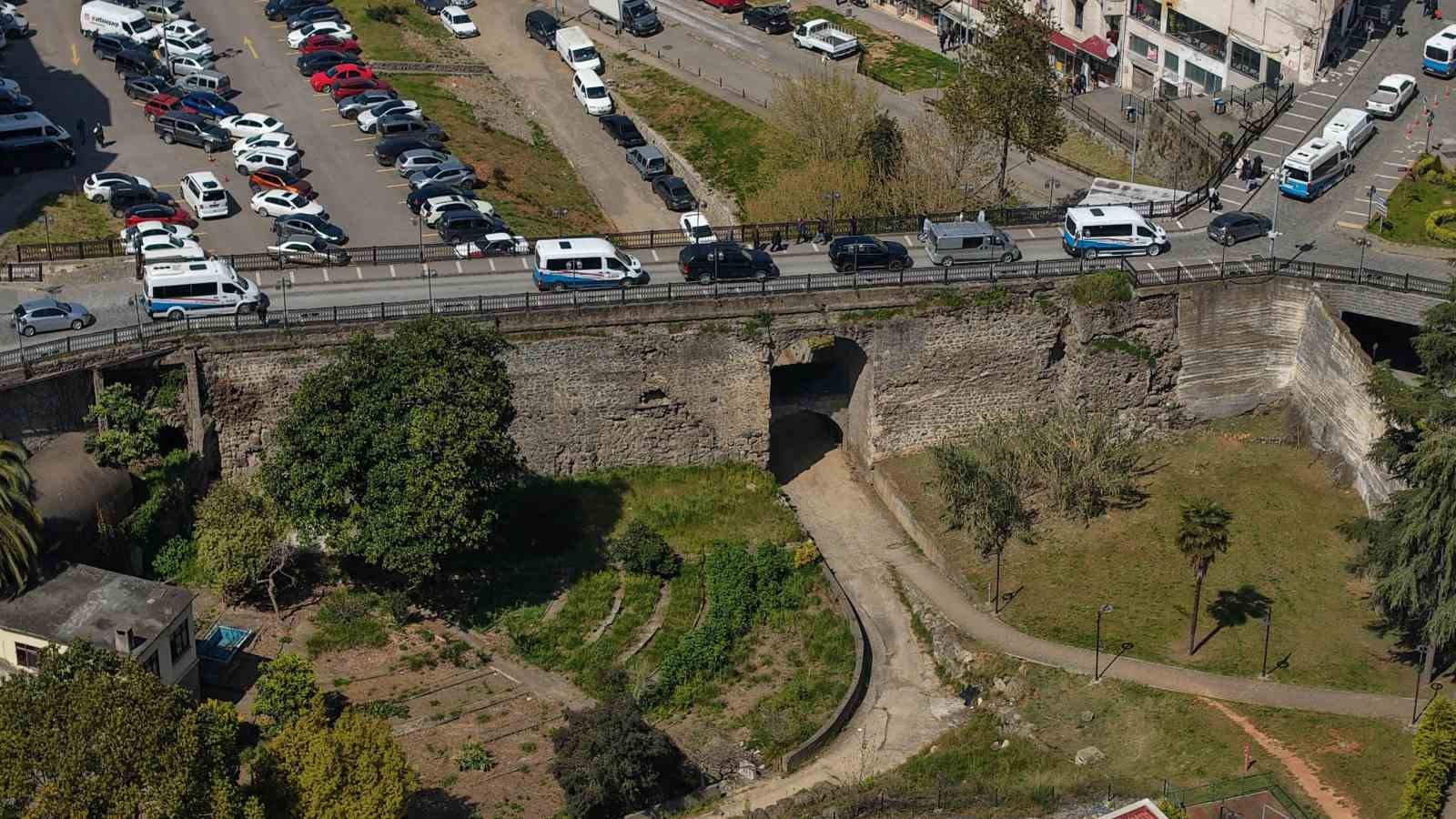 Trabzon’un simge köprüsünde Roma’dan kalan miras incelenecek
