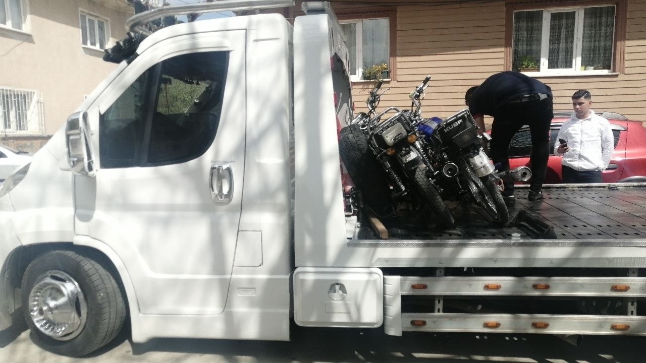 Trafik denetiminde 2 motosiklet sürücüsüne 254 bin TL ceza
