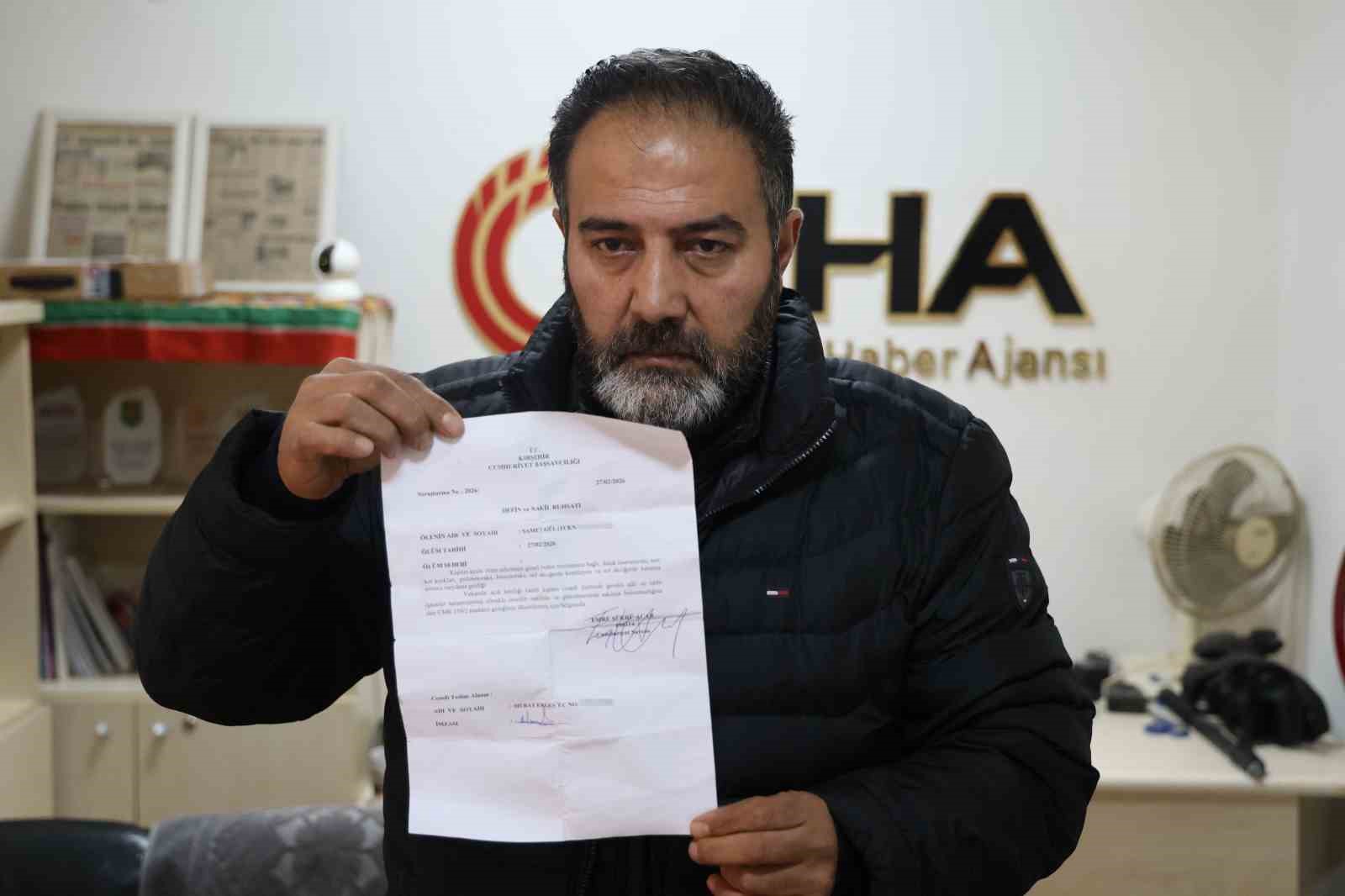 Trafik kazasında hayatını kaybeden gencin amcası: "Kazanın olduğu çukur saatler sonra kapatıldı"
