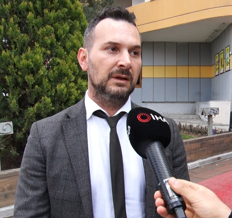 Trafik kazasında kızını kaybeden aile tehdit mesajı aldıklarını iddia etti: "Şikayetinizi geri çekmezsiniz mezarını parçalayıp kafanıza sıkacağız" dediler
