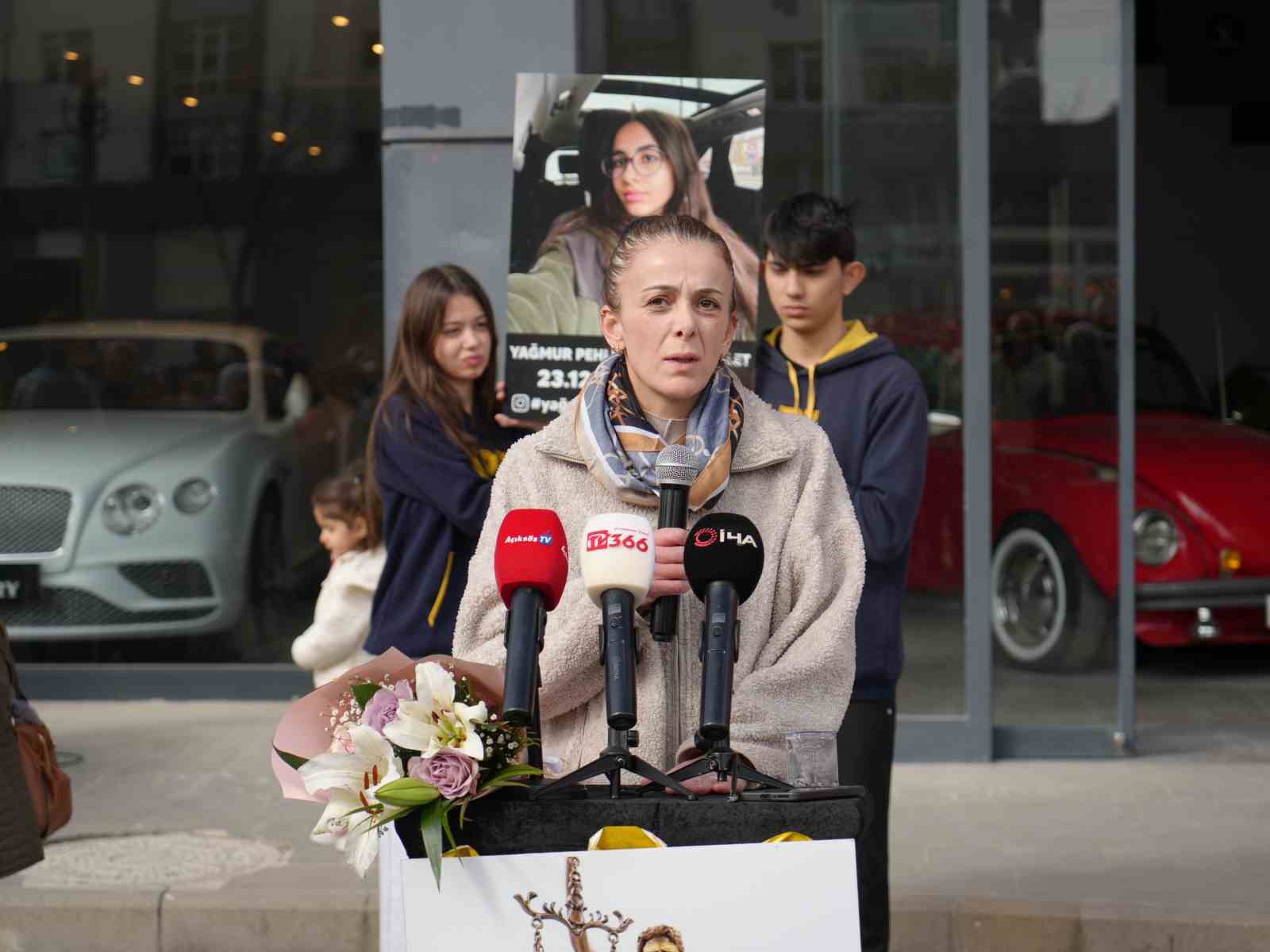 Trafik kazasında ölen 16 yaşındaki Yağmur’un acılı ailesinden bilirkişi raporuna tepki
