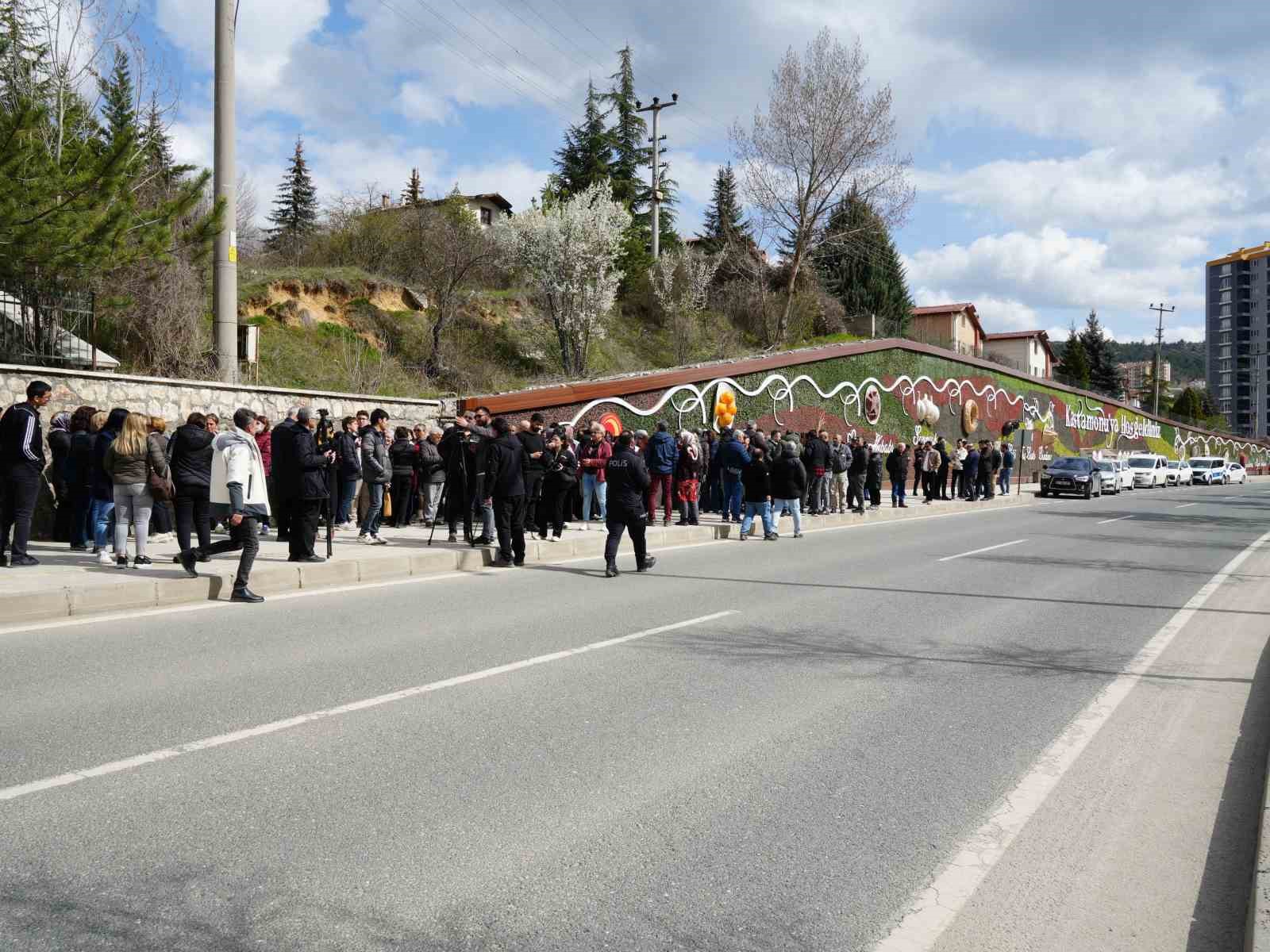 Trafik kazasında ölen 16 yaşındaki Yağmur’un acılı ailesinden bilirkişi raporuna tepki
