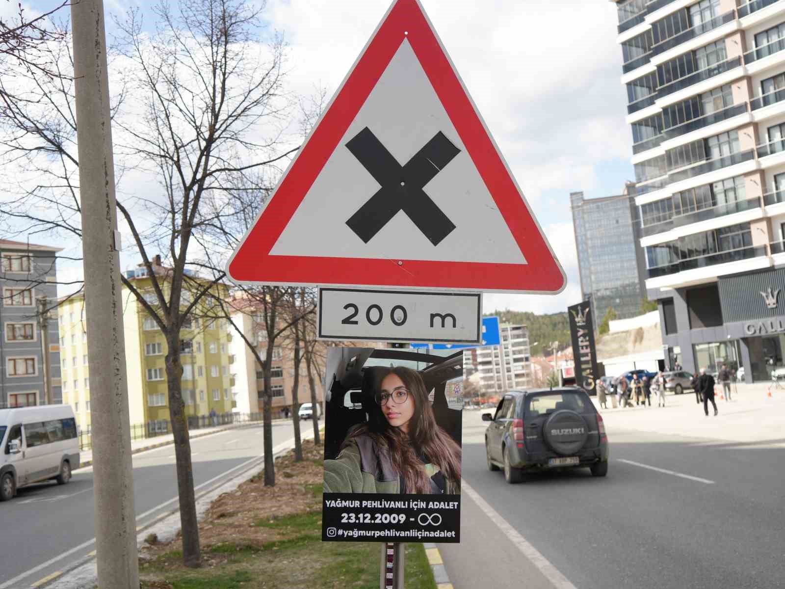 Trafik kazasında ölen 16 yaşındaki Yağmur’un acılı ailesinden bilirkişi raporuna tepki
