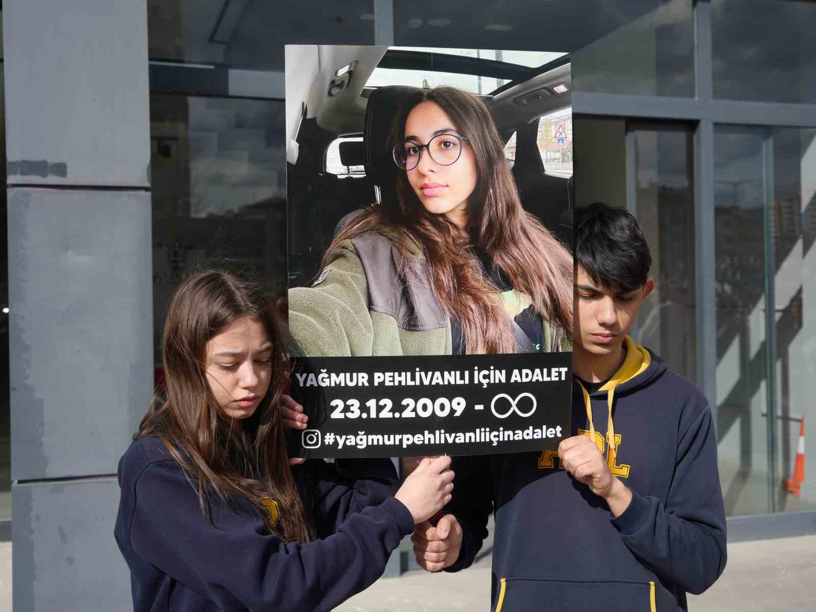 Trafik kazasında ölen 16 yaşındaki Yağmur’un acılı ailesinden bilirkişi raporuna tepki
