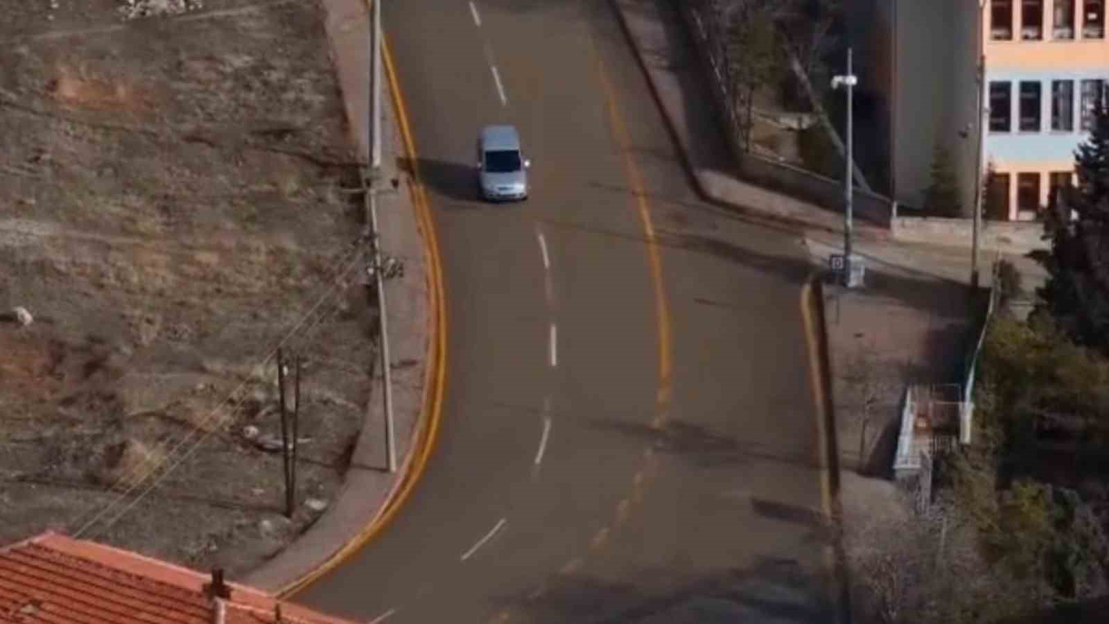 Trafik uygulamasından kaçtı, havadan yapılan sıcak takiple yakalandı: Sürücüye ceza yağdı
