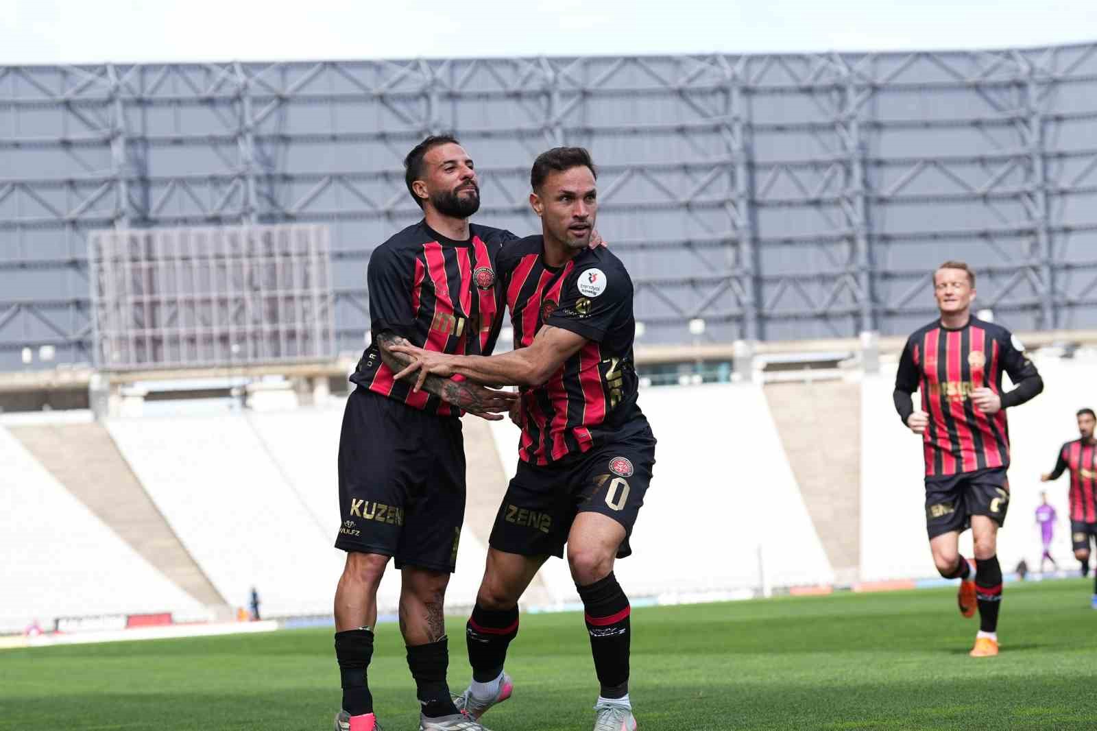 Trendyo Süper Lig: Fatih Karagümrük: 1 - Eyüpspor: 0 (Maç devam ediyor)
