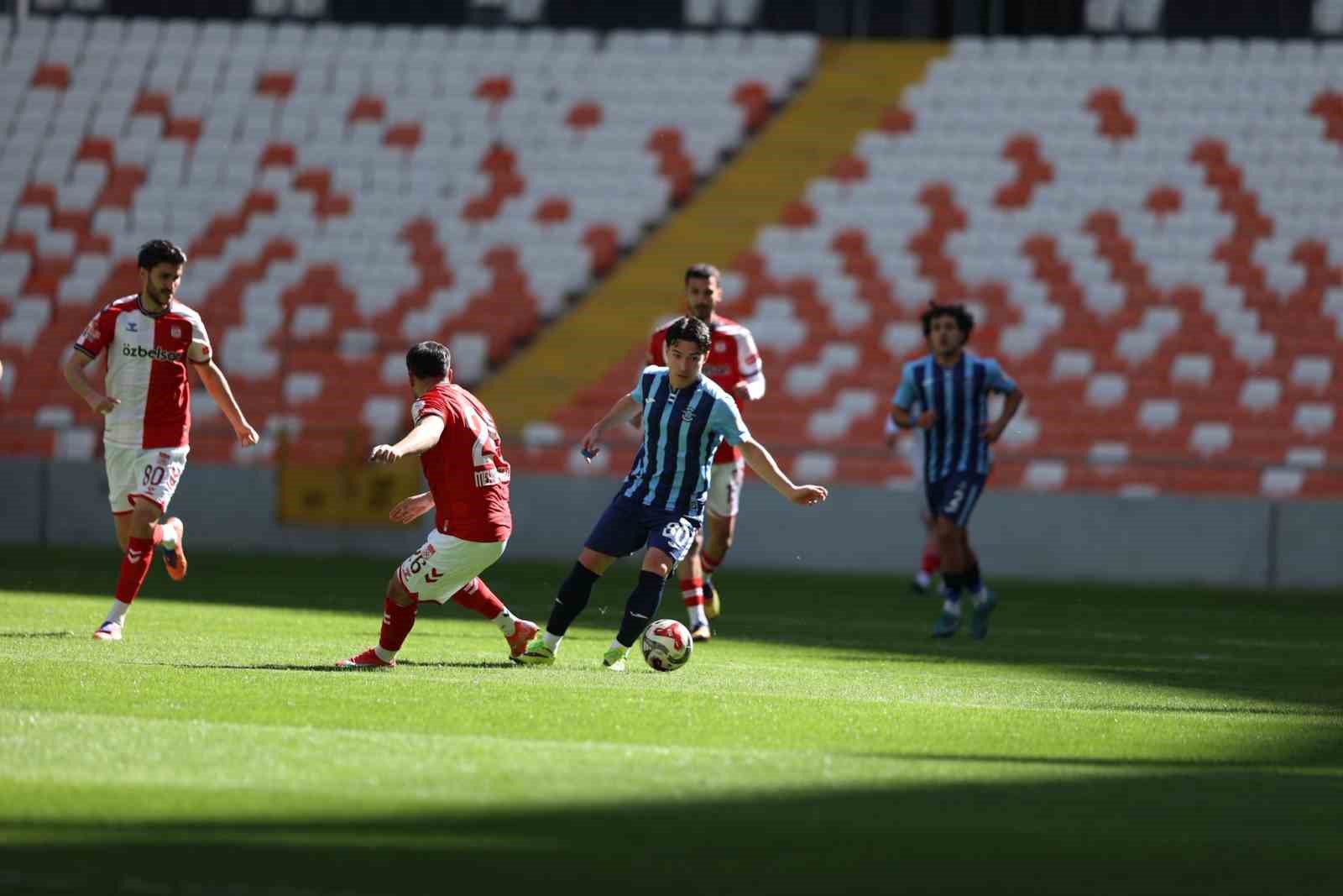 Trendyol 1. Lig: Adana Demirspor: 1 - Sivasspor:1
Trendyol 1. Lig: Adana Demirspor: 1 - Sivasspor:1