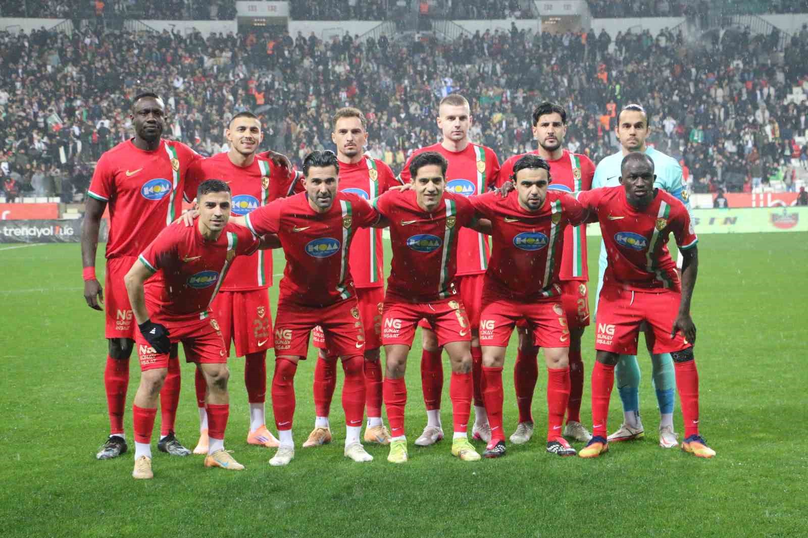 Trendyol 1. Lig: Amed Sportif Faaliyetler: 2 - Manisa FK: 0
Trendyol 1. Lig: Amed Sportif Faaliyetler: 2 - Manisa FK: 0