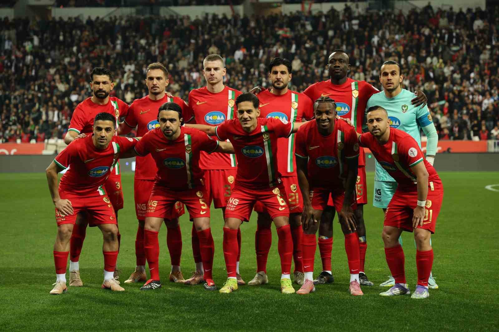 Trendyol 1. Lig: Amed Sportif Faaliyetler: 2 - Ümraniyespor: 2
