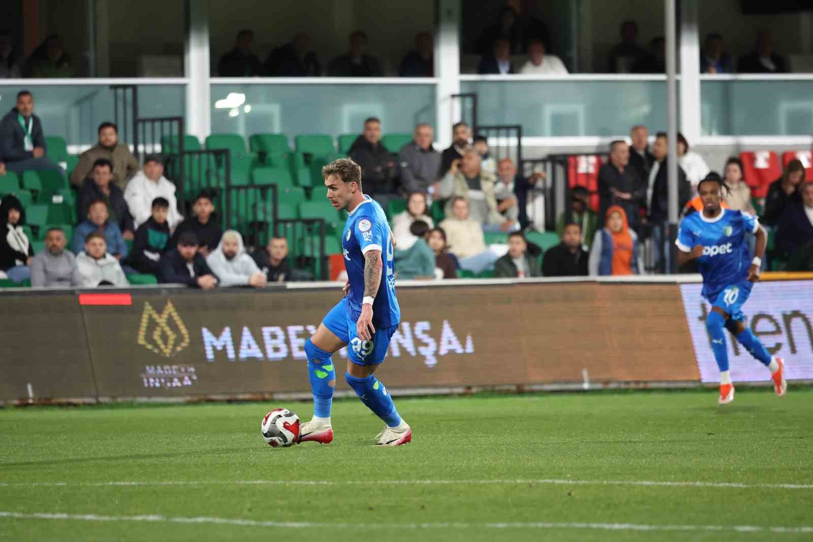 Trendyol 1. Lig: Bodrum FK: 3 - Esenler Erokspor: 4
