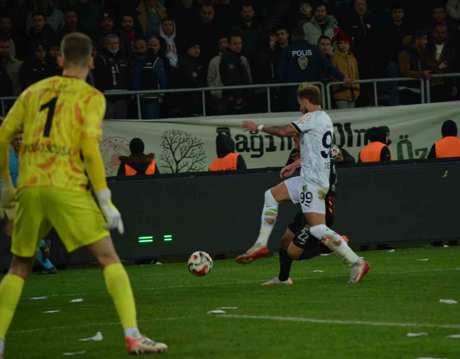 Trendyol 1. Lig: Çorum FK: 1 - Bodrum FK: 1
