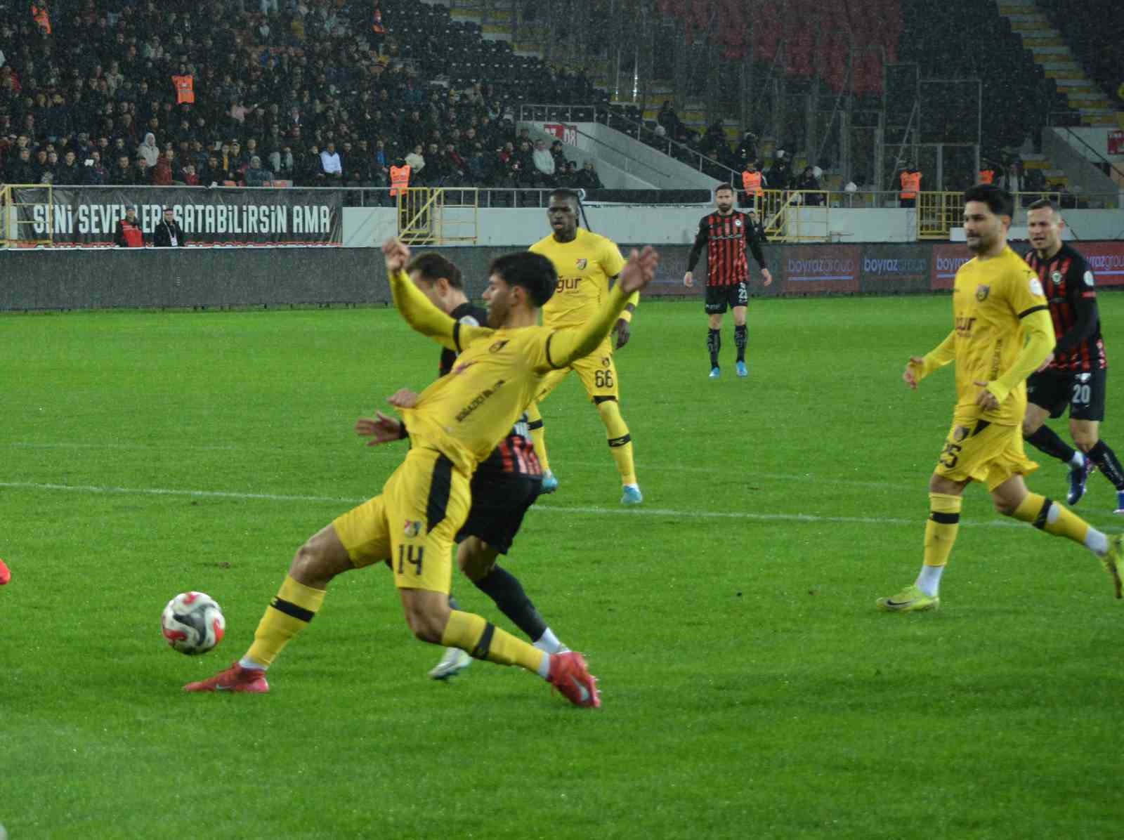 Trendyol 1. Lig: Çorum FK: 2 - İstanbulspor: 3
