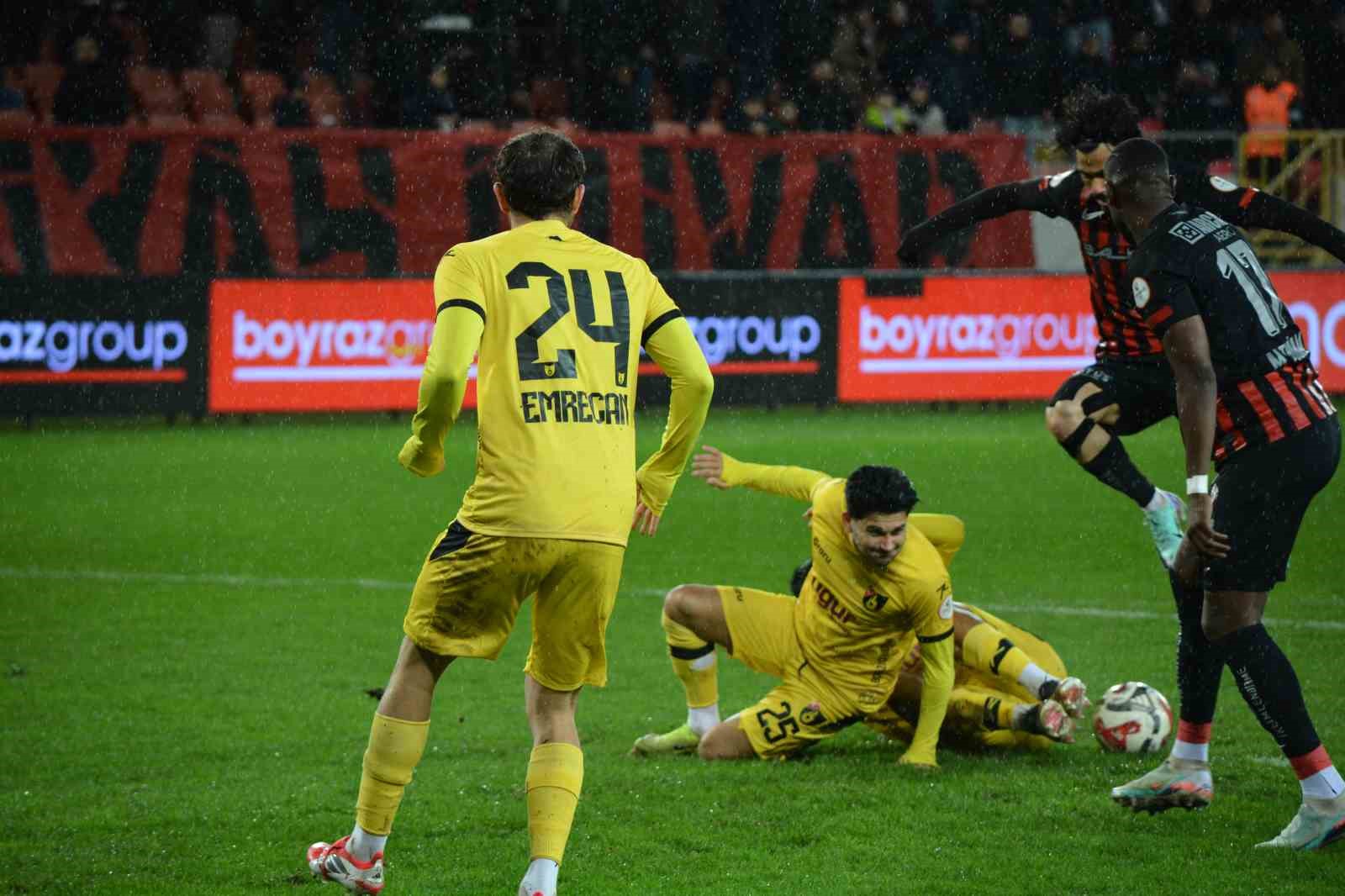 Trendyol 1. Lig: Çorum FK: 2 - İstanbulspor: 3
