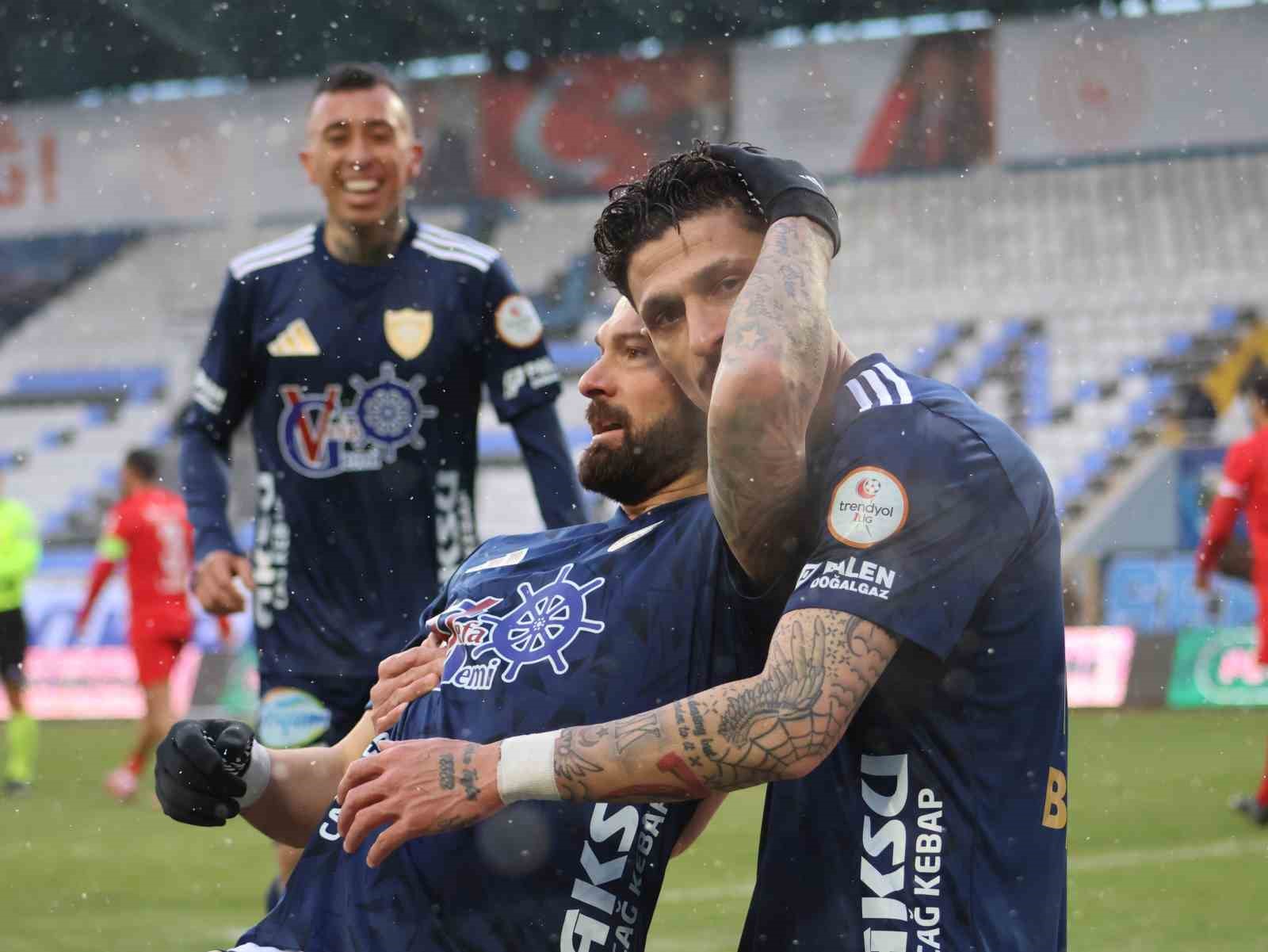 Trendyol 1. Lig: Erzurumspor FK: 2 - Boluspor: 0
Trendyol 1. Lig: Erzurumspor FK: 2 - Boluspor: 0