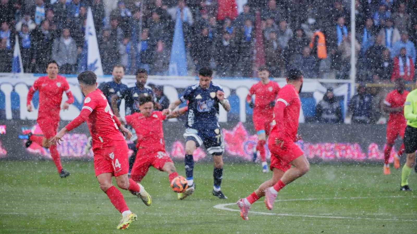 Trendyol 1. Lig: Erzurumspor FK: 2 - Boluspor: 0
Trendyol 1. Lig: Erzurumspor FK: 2 - Boluspor: 0