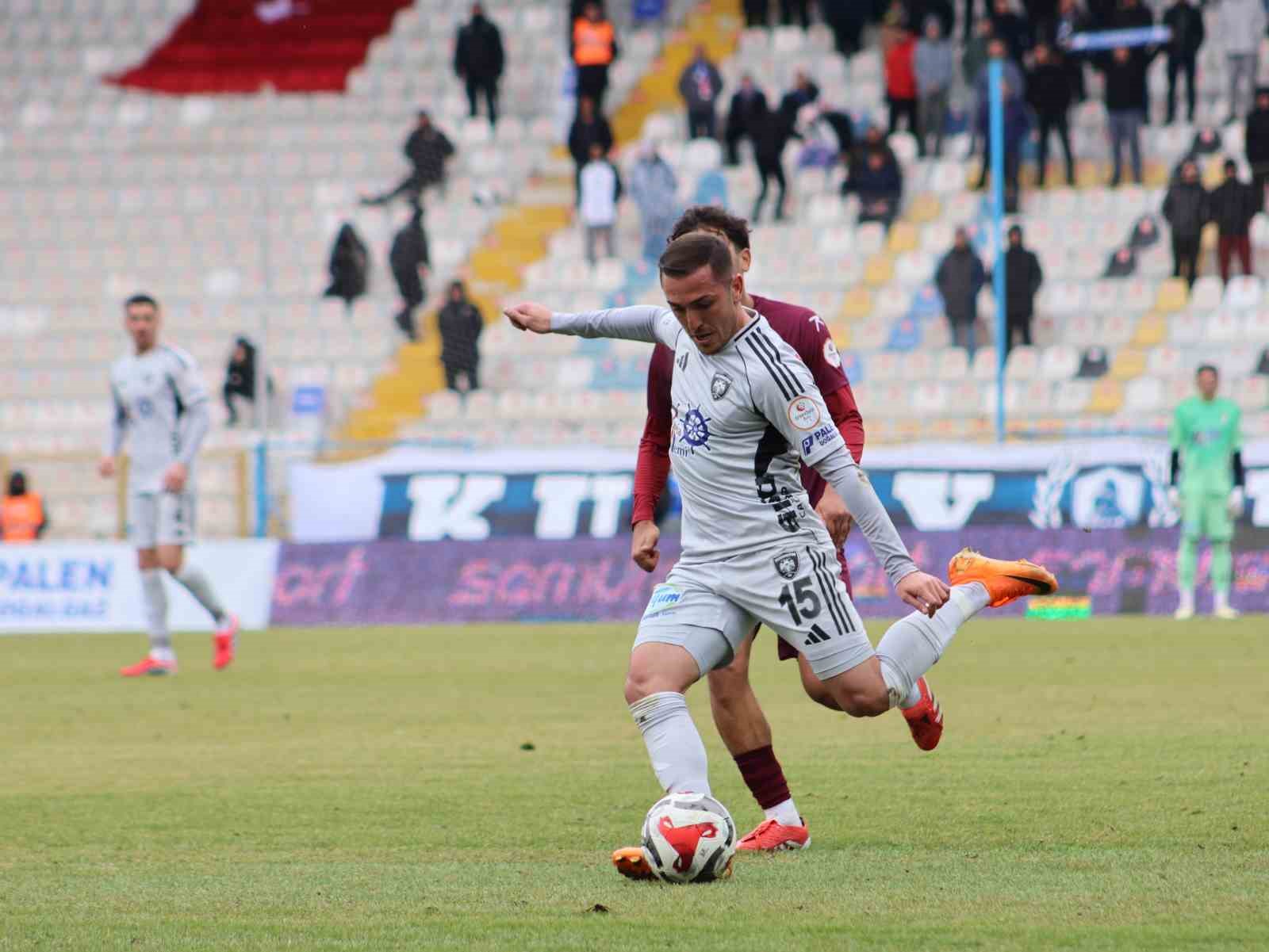 Trendyol 1. Lig: Erzurumspor FK: 3 - Hatayspor: 0
Trendyol 1. Lig: Erzurumspor FK: 3 - Hatayspor: 0