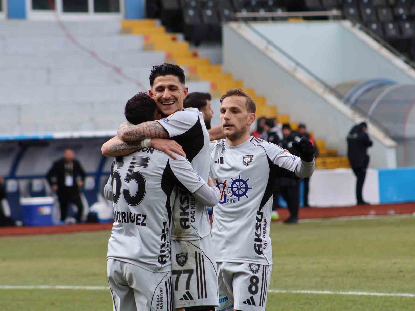 Trendyol 1. Lig: Erzurumspor FK: 3 - Hatayspor: 0
Trendyol 1. Lig: Erzurumspor FK: 3 - Hatayspor: 0