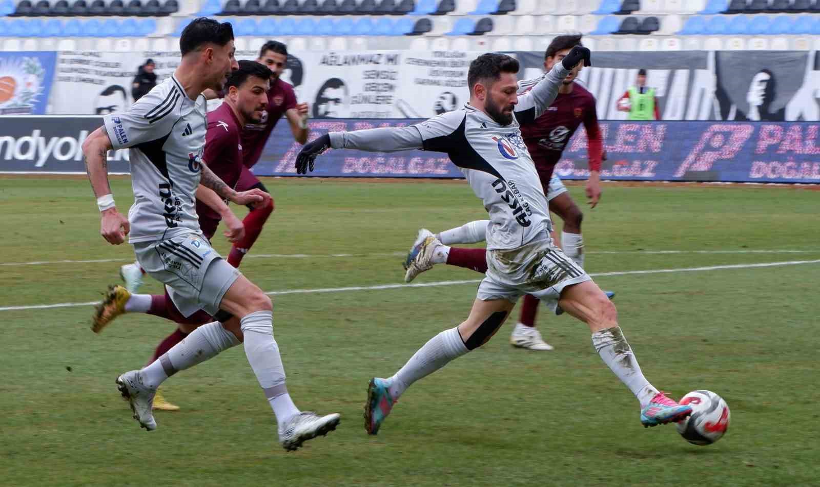 Trendyol 1. Lig: Erzurumspor FK: 3 - Hatayspor: 0
Trendyol 1. Lig: Erzurumspor FK: 3 - Hatayspor: 0