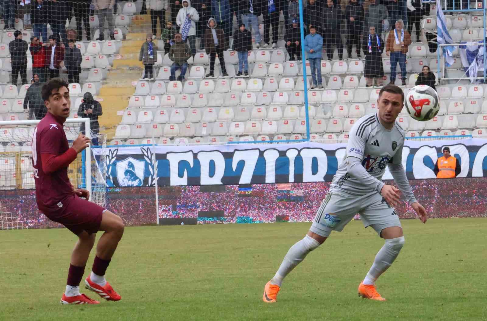 Trendyol 1. Lig: Erzurumspor FK: 3 - Hatayspor: 0
Trendyol 1. Lig: Erzurumspor FK: 3 - Hatayspor: 0