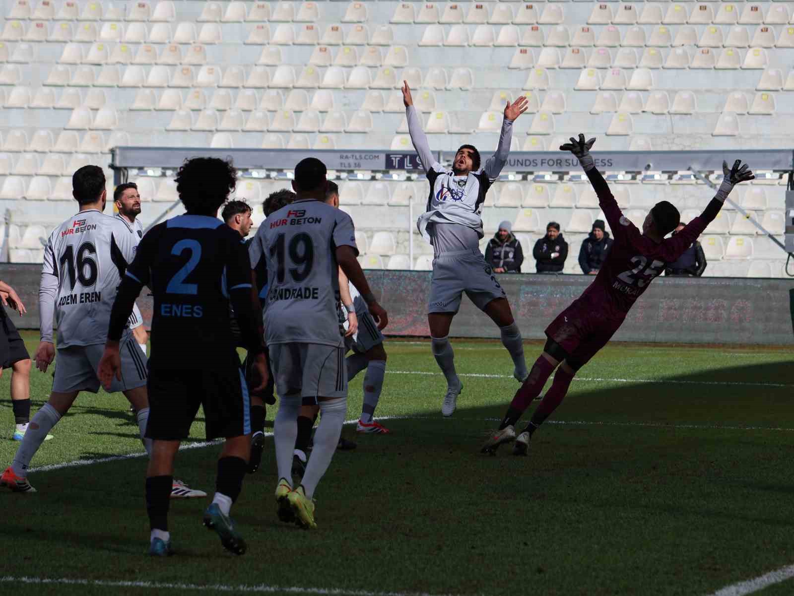 Trendyol 1. Lig: Erzurumspor FK: 7 - Adana Demirspor: 0
Trendyol 1. Lig: Erzurumspor FK: 7 - Adana Demirspor: 0