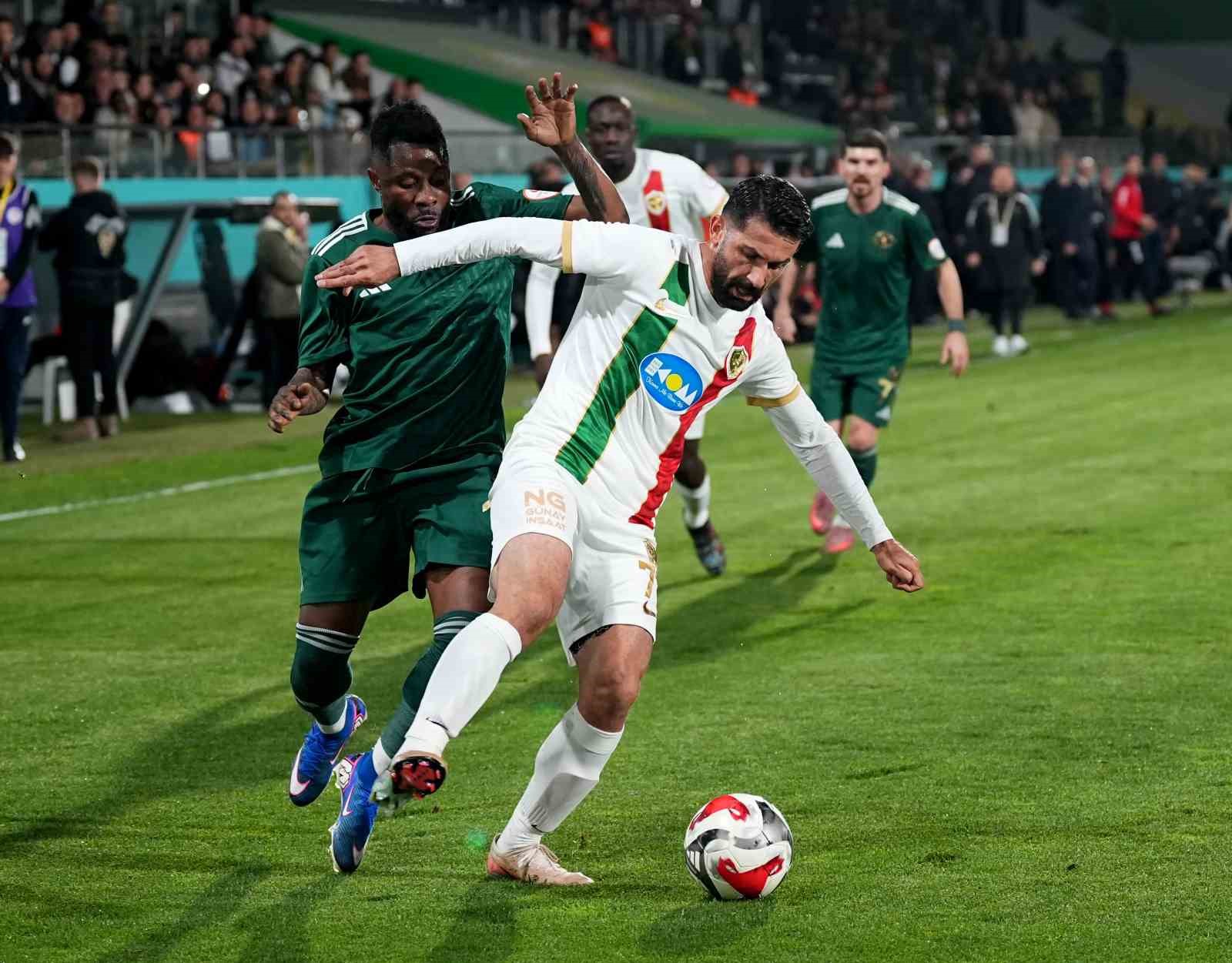 Trendyol 1. Lig: Esenler Erokspor: 1 - Amed Sportif Faaliyetler: 1
