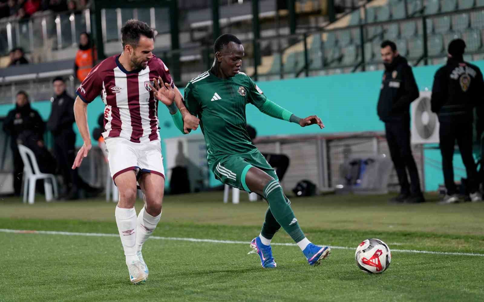 Trendyol 1. Lig: Esenler Erokspor: 1 - Bandırmaspor: 1
