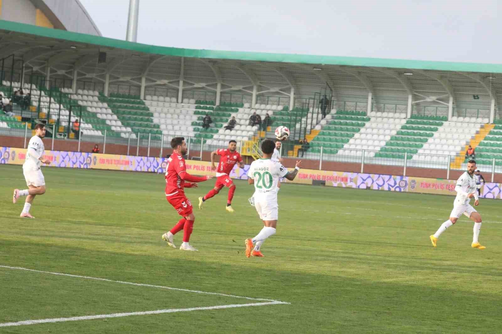 Trendyol 1. Lig: Iğdır FK: 0 - Ankara Keçiörengücü: 1
Trendyol 1. Lig: Iğdır FK: 0 - Ankara Keçiörengücü: 1