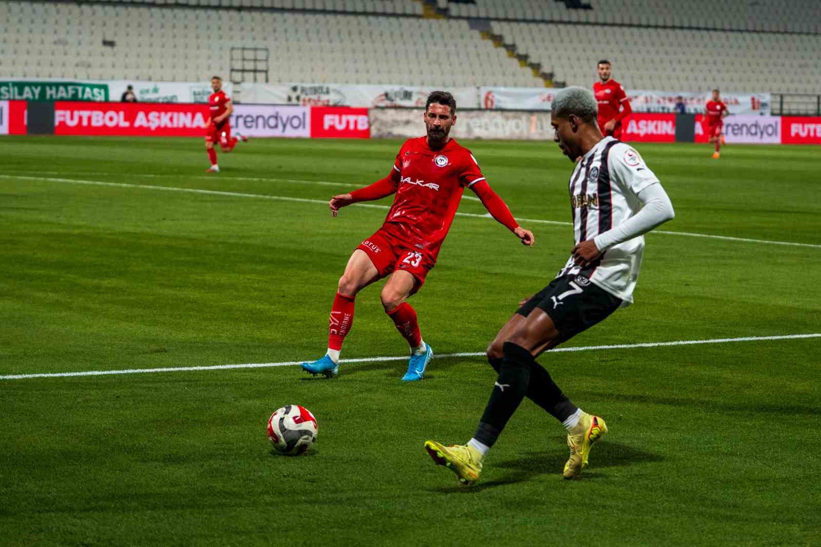Trendyol 1. Lig: Manisa FK: 0 - Çorum FK: 1
Trendyol 1. Lig: Manisa FK: 0 - Çorum FK: 1